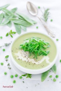 Zuckerschotensuppe - ein Suppen Rezept von herzelieb Zuckerschotensuppe - die beste Art, Zuckerschoten in einer Suppe zu essen.