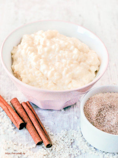 Milchreis - Rezept wie von Oma und ganz einfach zu kochen!
