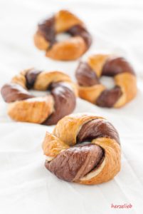 Mit diesem Rezept gelingen marmorierte Nutella Bagels