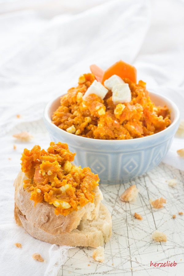 Easy recipe for a carrot dip or spread // einfaches Rezept für einen Karotten-Feta-Dip oder Aufstrich
