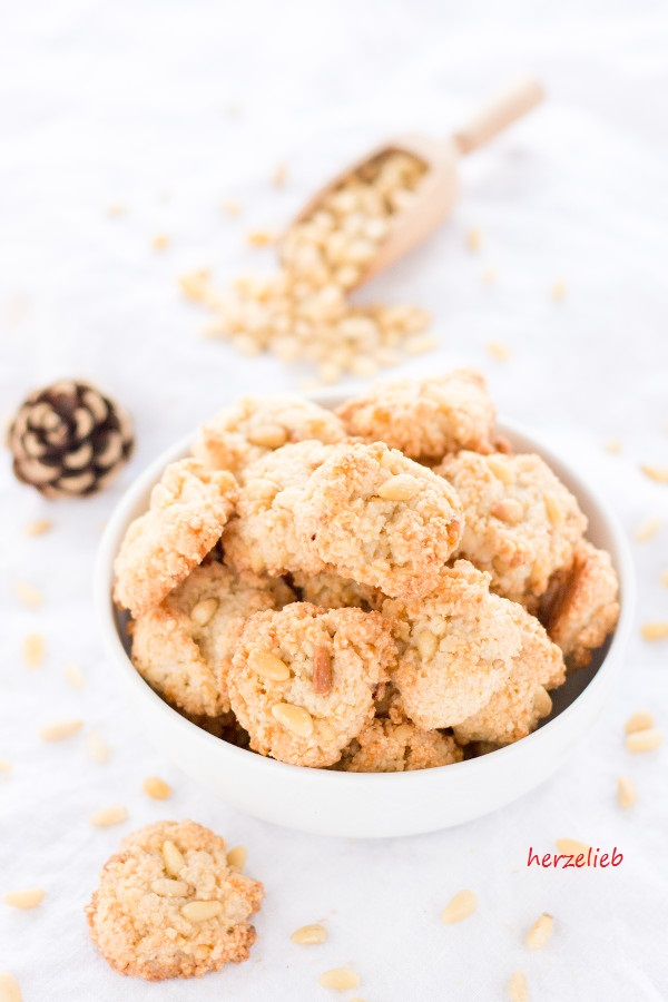 Pinienküsse // Pine Nuts Cookies recipe // Pinienkekse Rezept