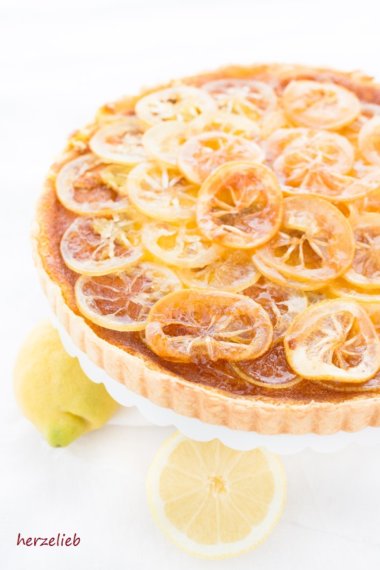Rezept für eine saftige Zitronentarte - so schmeckt der Sommer!