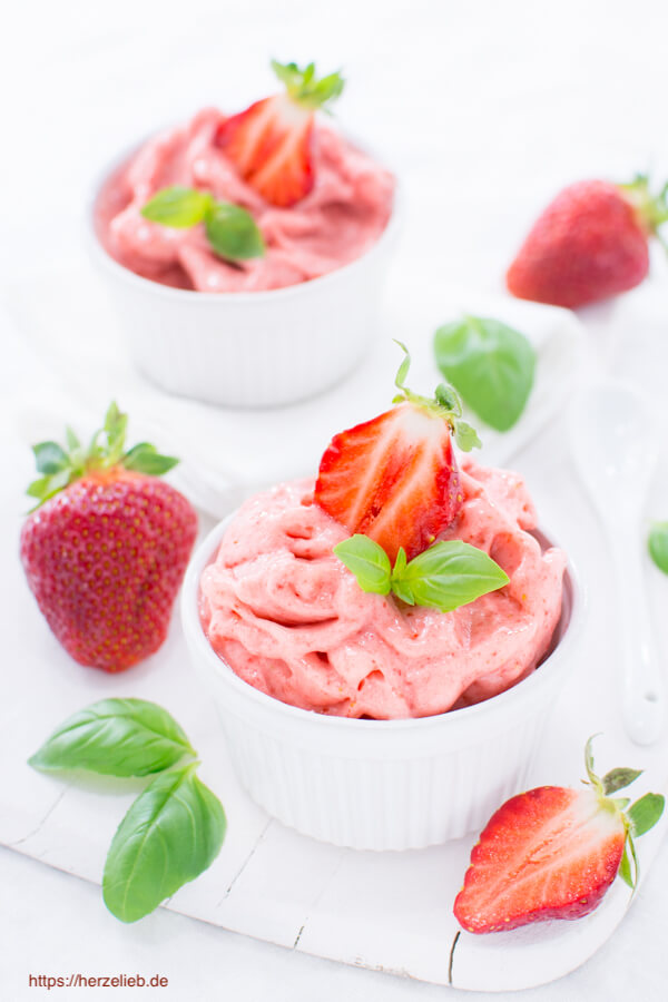 Erdbeer-Nicecream Rezept von herzelieb 