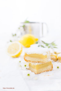 Zitronenkuchen mit Zitronencreme und Mürbeteig