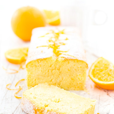 Buttermilchkuchen mit Orangen Sirup