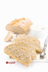 Schwedisches Landbrot Rezept von herzelieb