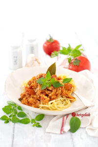 Rezept Blumenkohl Bolognese - vegetarische Bolgonses mit Spaghetti und Oregano