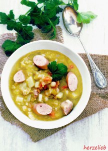 Erbsensuppe schmeckt aufgewärmt noch viel besser!